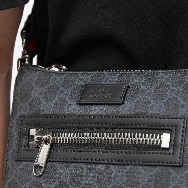 Gucci GG Supreme Small Messenger Bag