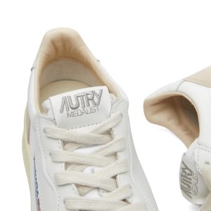 Autry 01 Low Leather and Suede Sneaker