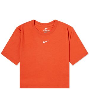 Nike Essentials Slim Crop T-Shirt
