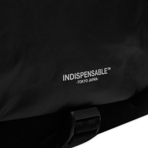 Indispensable Snug Sling Bag